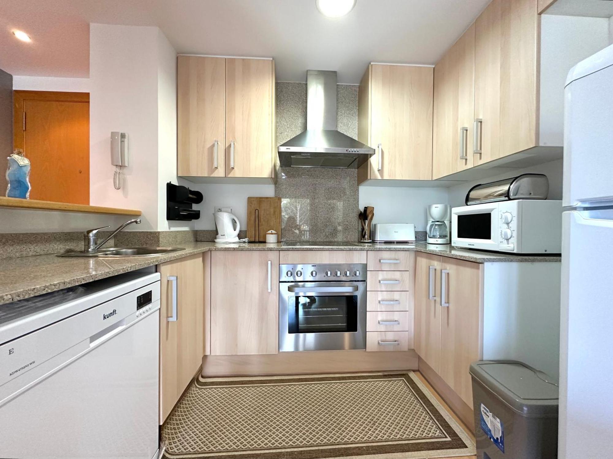 V017 - Porto Marina Apartment โรเซส ภายนอก รูปภาพ