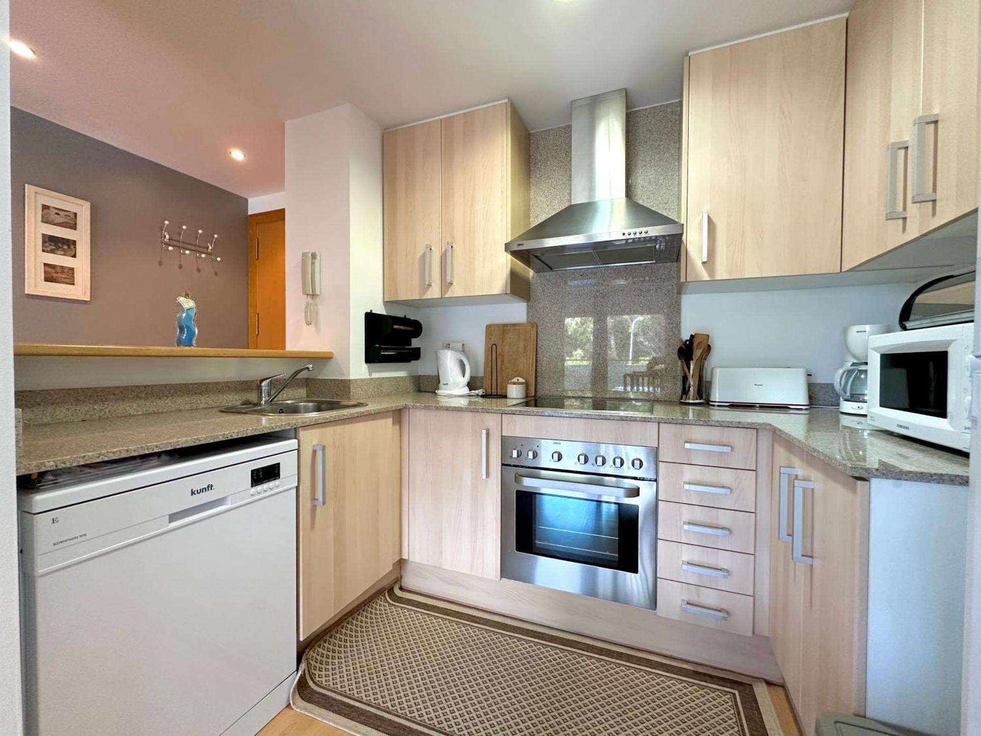V017 - Porto Marina Apartment โรเซส ภายนอก รูปภาพ